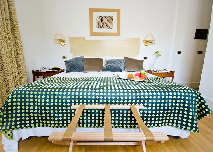 Renewed Hotel Plaza Opéra Palermo